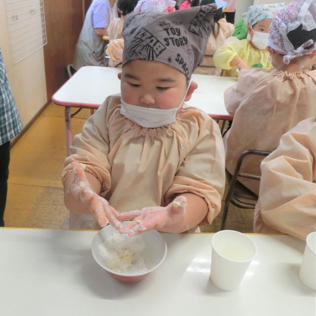 ＊　3歳児　クッキング　（門田認定こども園）　＊