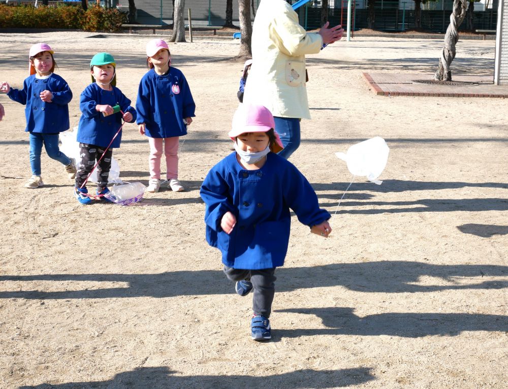 公園でも・・・
広場で思いっきり走る！