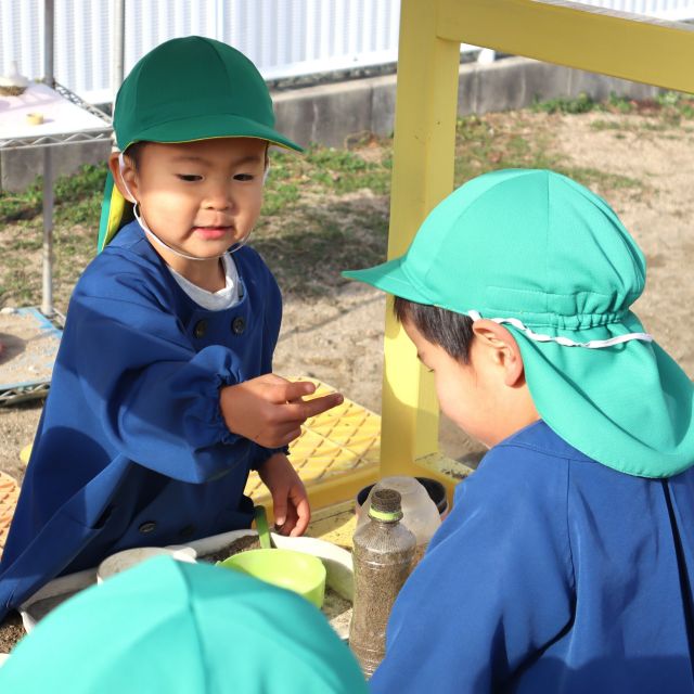 ＊　２歳児　ごっこ遊び①　＊