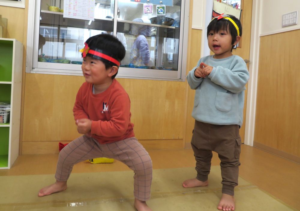 ♪手裏剣　投げたら　すぐ拾う♪
まじめ忍者、参上！！

好きな遊びを見つけて、楽しんでいます💗