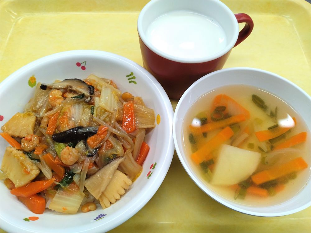 中華丼

じゃがいものスープ

牛乳