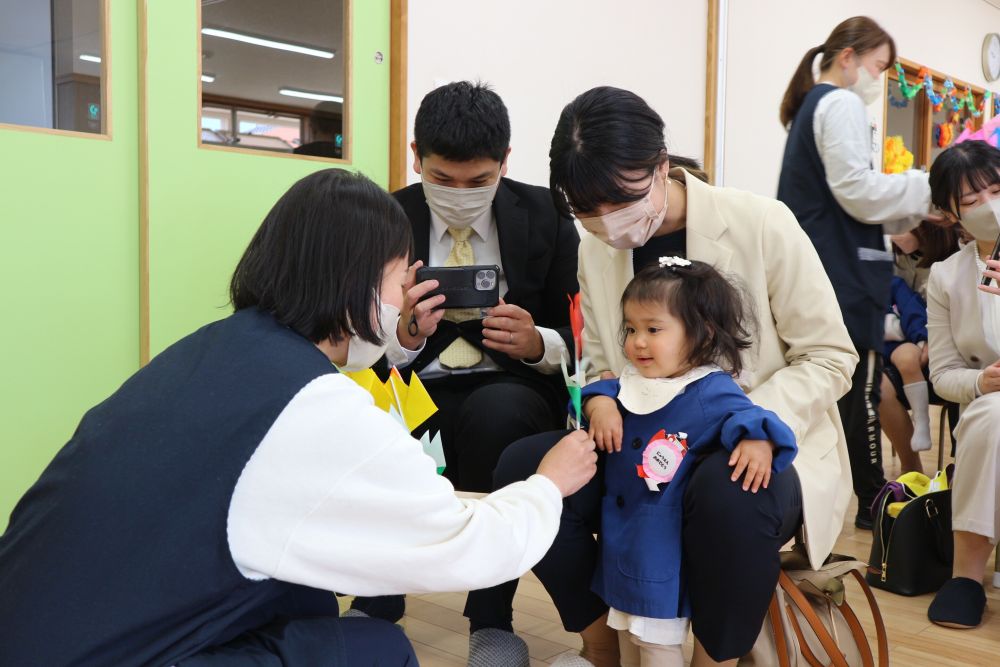 卒園した年長さんが心を込めて作ったチューリップ
新しいゆめっこのみんなにプレゼント♡