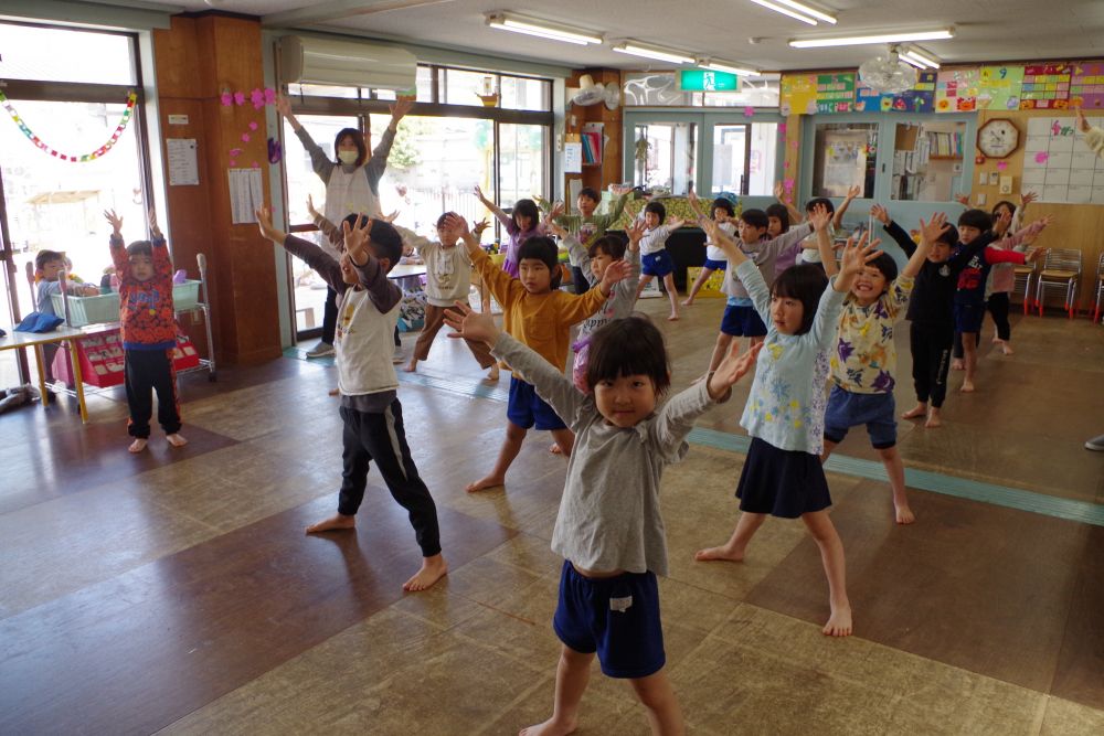 「えぇじゃん！！」
「尾道みんなでえぇ子じゃん！！」

ぱっ！！ｌと伸びた手がかっこいい！！
気付けばどんどん声も大きくなっていました✨

本番に向けて頑張ろう！