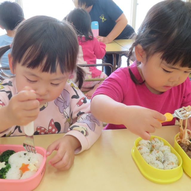 お弁当の日♪　～２歳児　クマ組～