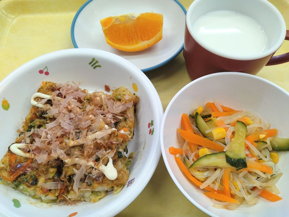 豆腐お好み焼き

春雨の酢の物

オレンジ

牛乳