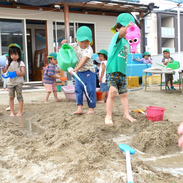 ＊ 　３歳児　　水の道　＊