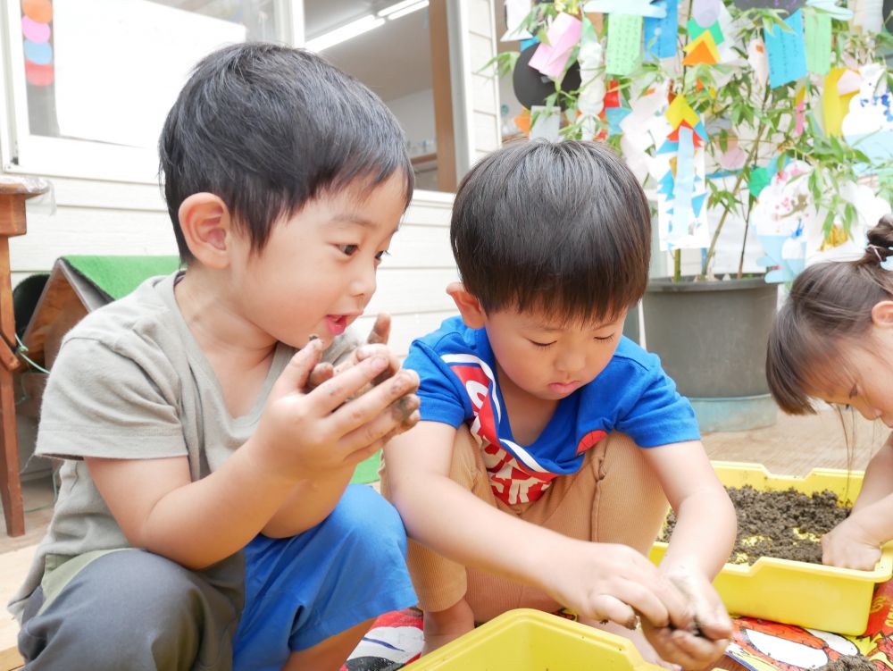 『ぼくたちもしたい♡』
どんどん友達が集まってきました