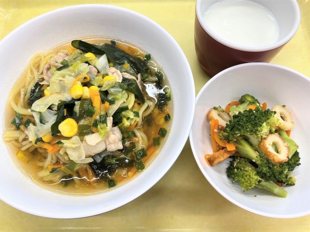 野菜ラーメン

ブロッコリーのごま和え

牛乳