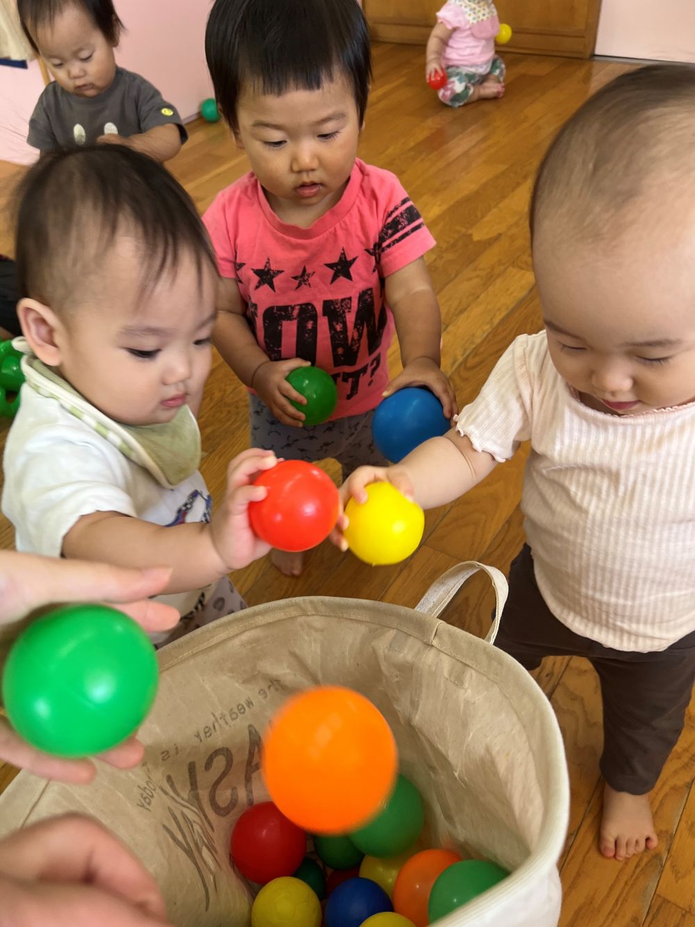 最後のお片付けもみんなで頑張りました
上手にできたよすごーい！