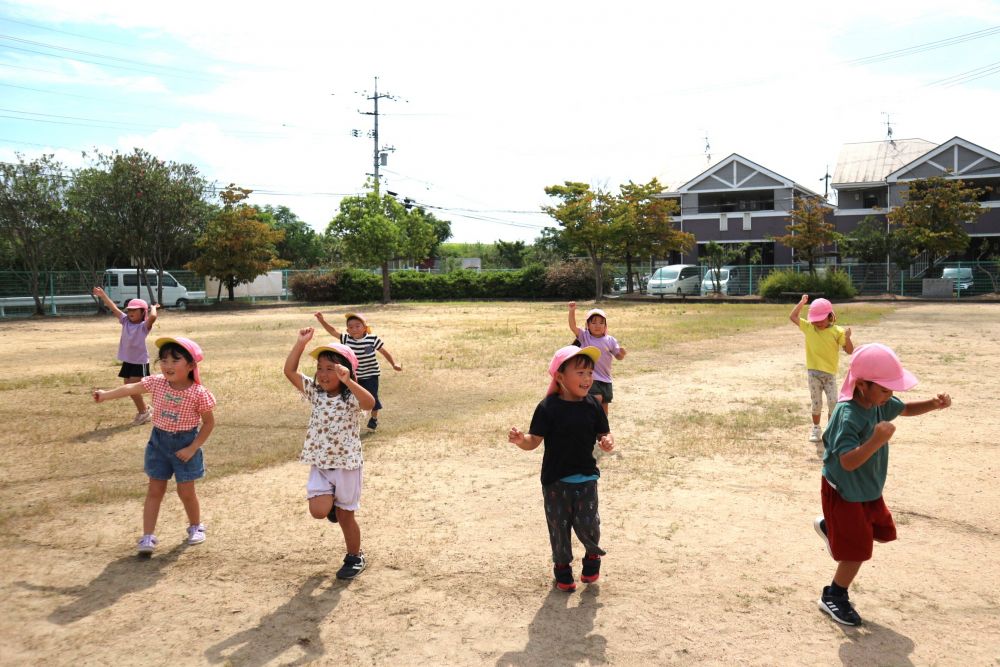 のびのびと体を動かせて
表現することを楽しむ♡


