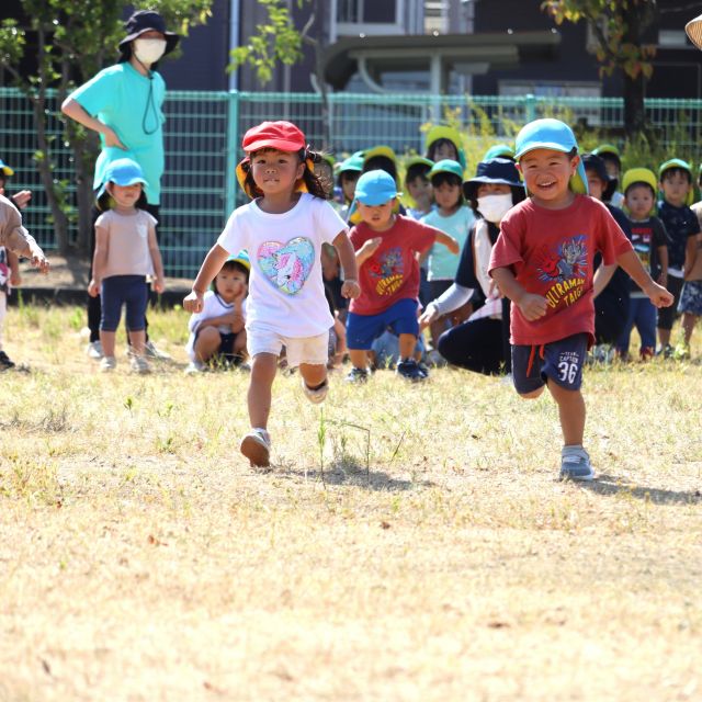 ＊　２歳児   　　高西公園にて…　＊