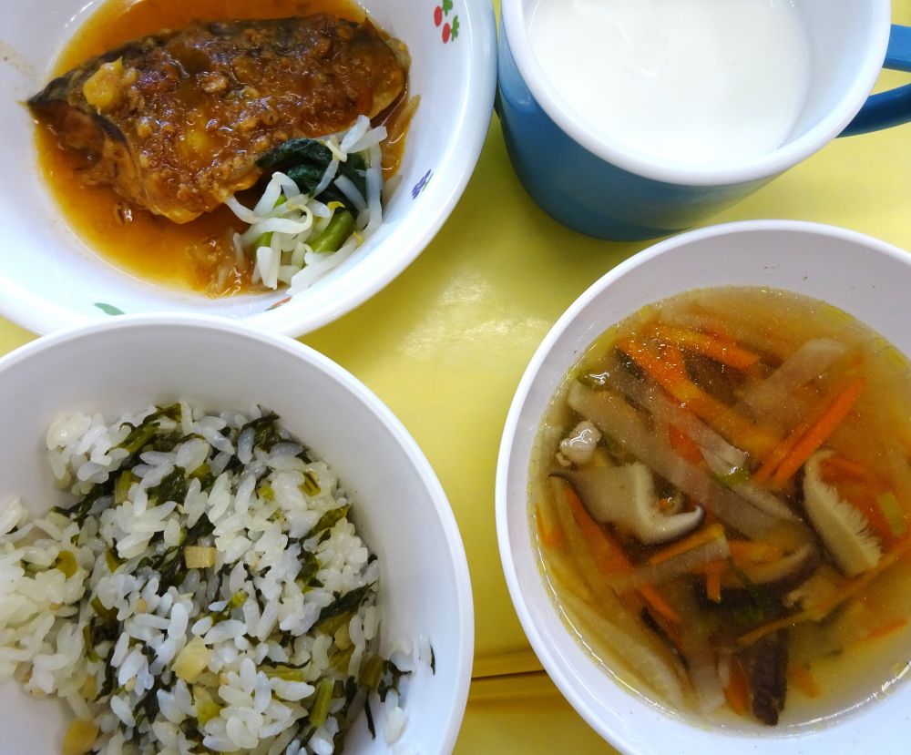 大根葉ごはん

さばのみそ煮

ゆで野菜（もやし・小松菜）

沢煮椀

牛乳