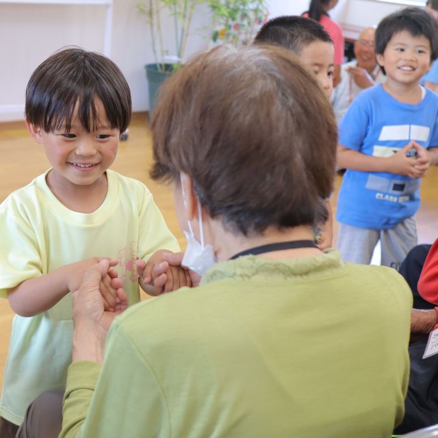 ＊　5歳児　シニアカフェ　＊