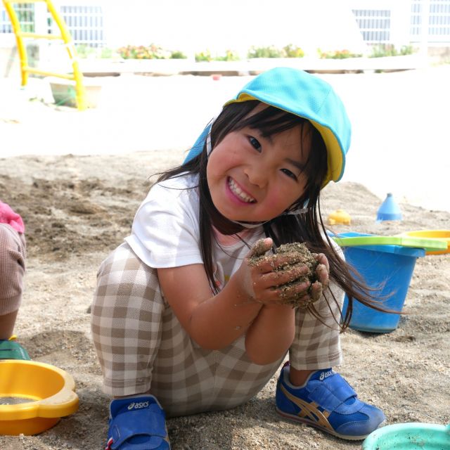 ＊　３歳児　自慢のどろだんご　＊