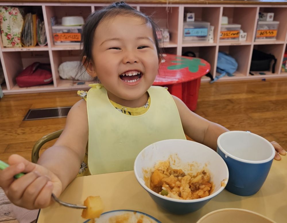 給食の時間😋

この笑顔😊

これからたくさん遊ぼうね！！