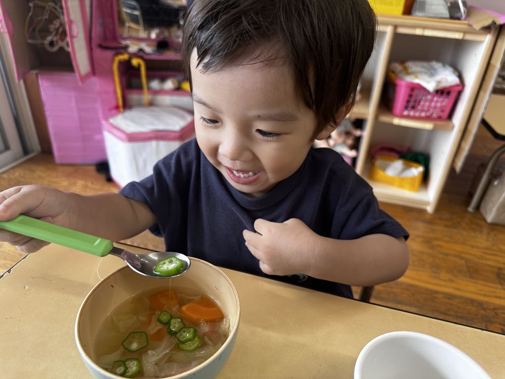 給食のポトフの中に、
入れてもらいました♪

「あった～！」と、Ａくん♡

とっても嬉しそうな表情で教えてくれました♡