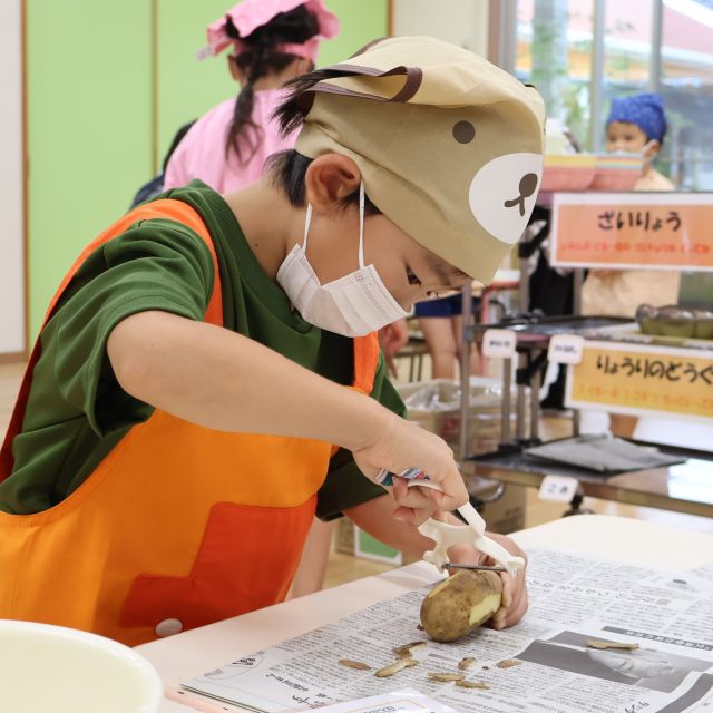 ＊　５歳児　園に泊まろう！　【夜ご飯作り】しんかんせんチーム①　＊