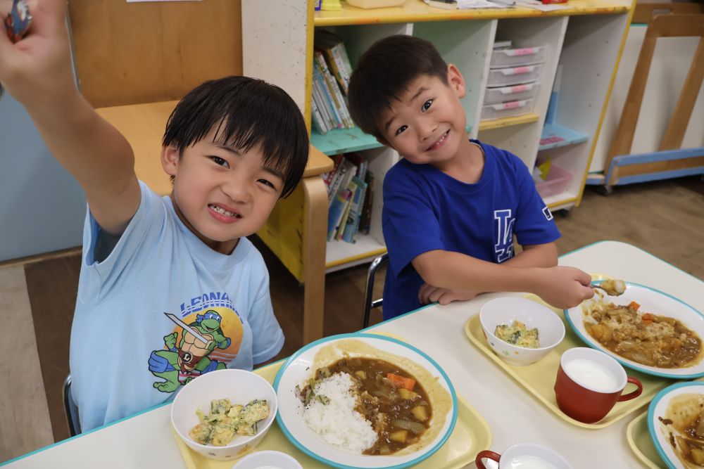 「おいしい！ ！ ！ ♡」
「なんか栄養満点だね♡」

大絶賛の子どもたち♡
