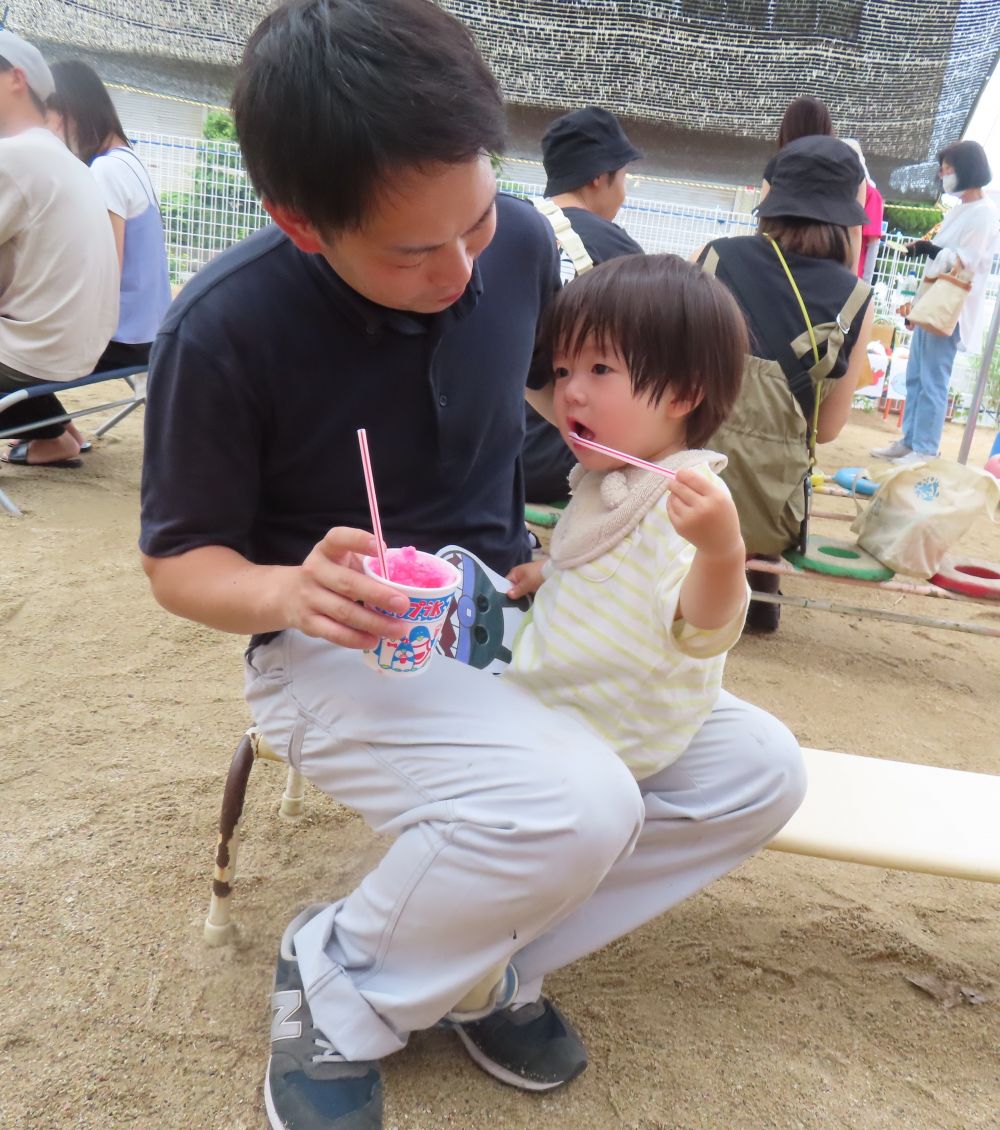 暑い時はやっぱり

『かき氷』
　つめたくて、おいしいね🍧