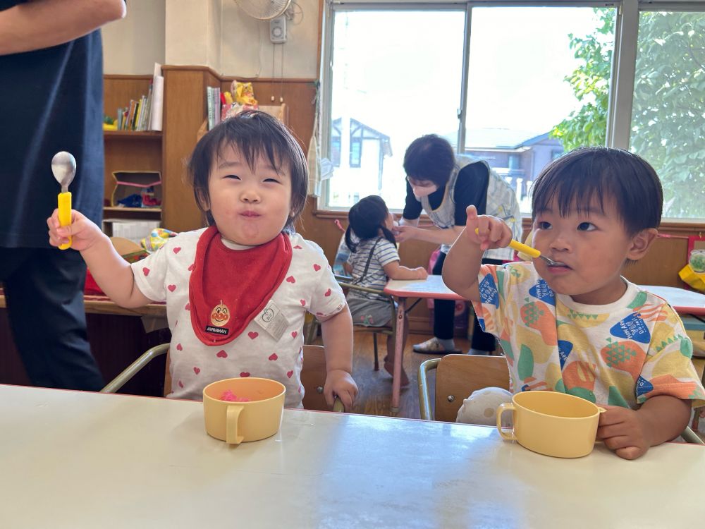 ”う～んしあわせ💕”

とってもいい表情を見せてくれるヒヨコ組さん😊