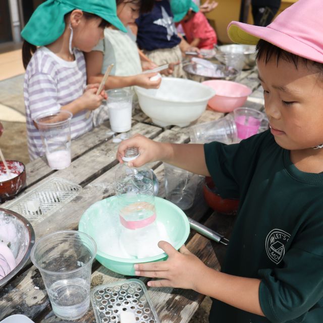 ＊　４・５歳児　泡遊び　＊