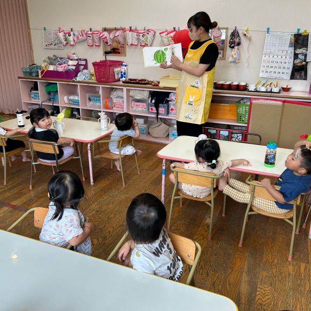 食育の日①　～ヒヨコ組　１歳児～