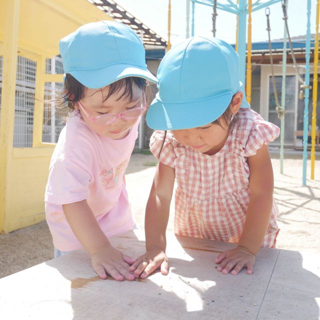 ＊　３歳児　　氷の不思議②　＊