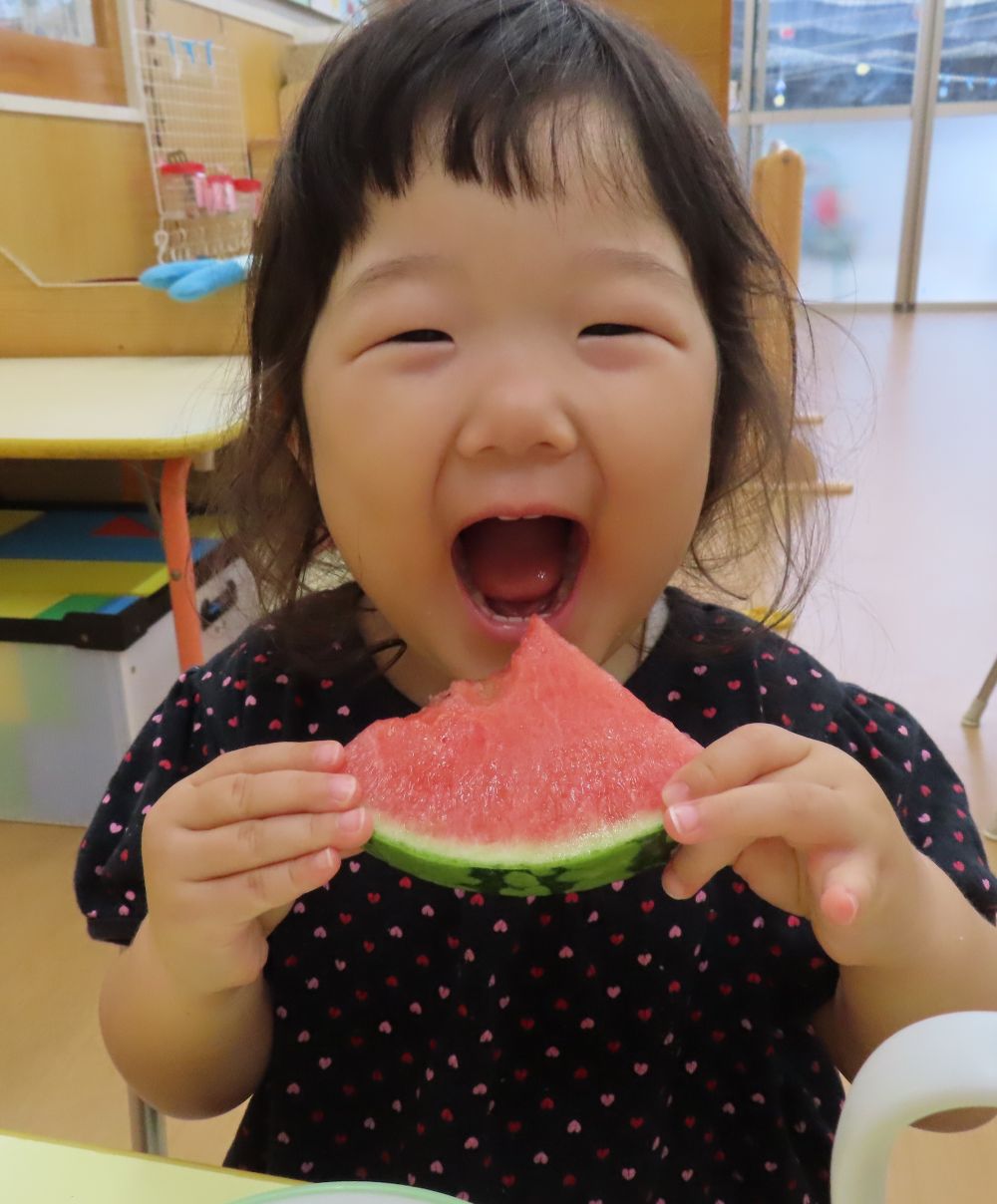 とっても甘かったね
　　”スイカ”

夏ならではの食べ物、美味しかったね😋
