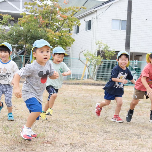 ＊　２・３歳児　公園に行こう②　　＊