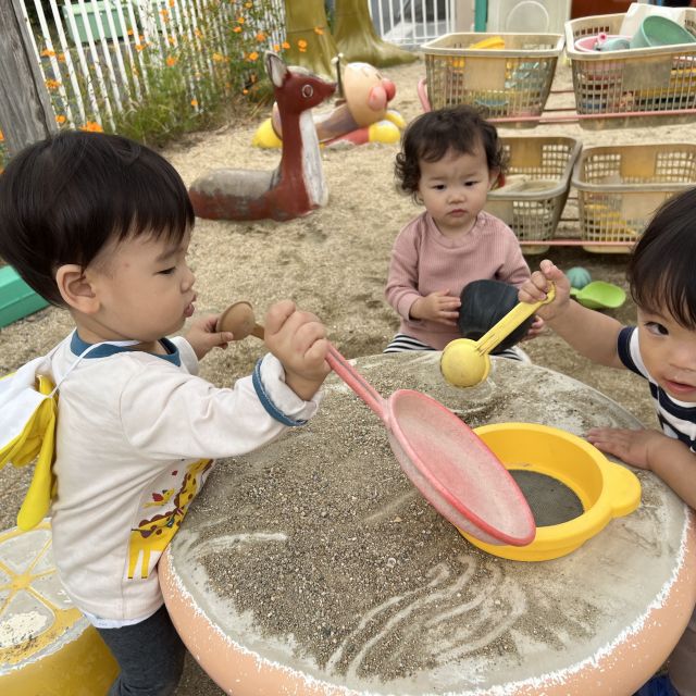 お弁当の日　　～０歳児　ウサギ組～