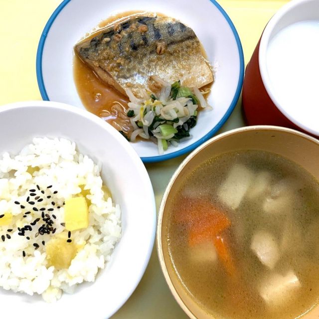 ＊　今日の給食　＊