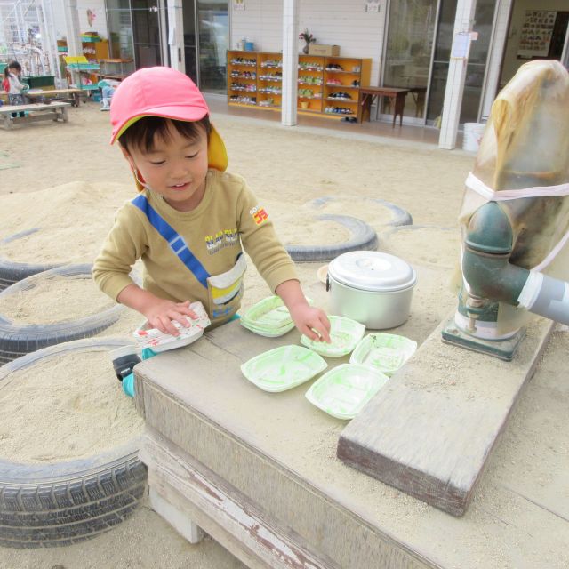 ＊　2歳児　弁当どうぞ　＊