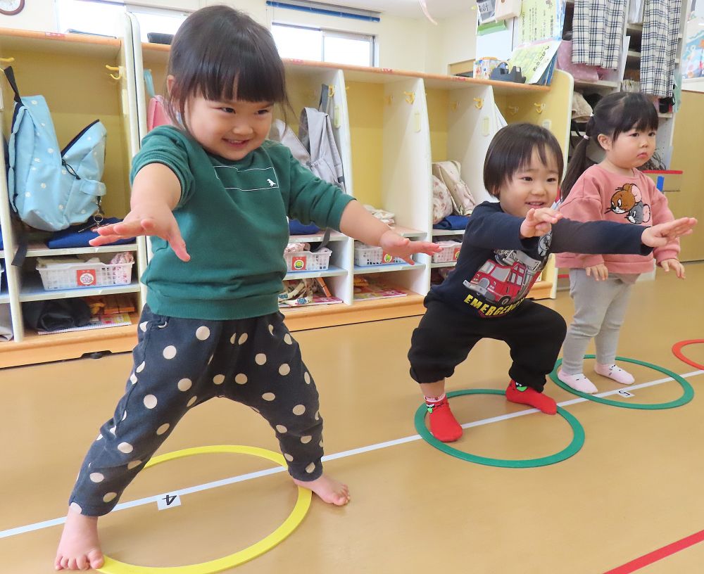 ♪ちょっとだけ　しゃがむ♪