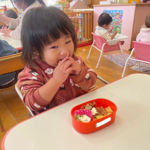 お弁当の日　～０歳児　ウサギ組～