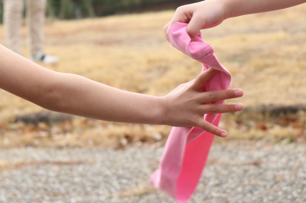 「タスキをつないでゴールする」
文字にすると簡単ですが、やってのけるのは５歳児の子ども達
誰１人と途中で投げ出すことなく最後まで走りきりました

