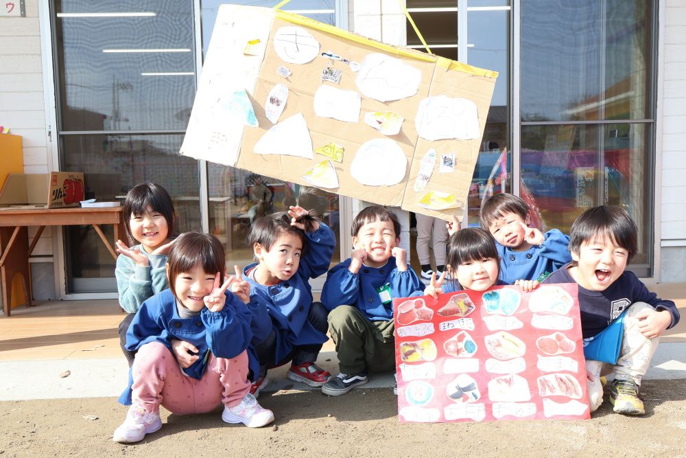 「これください！」の声すべてに反応し
料理をしっかり提供する･･･
忙しいけど･･･
みんなの声がよく聞けているなと感心しました♡



『きゃんぷごう』
バーベキューとテントがあるよ♡