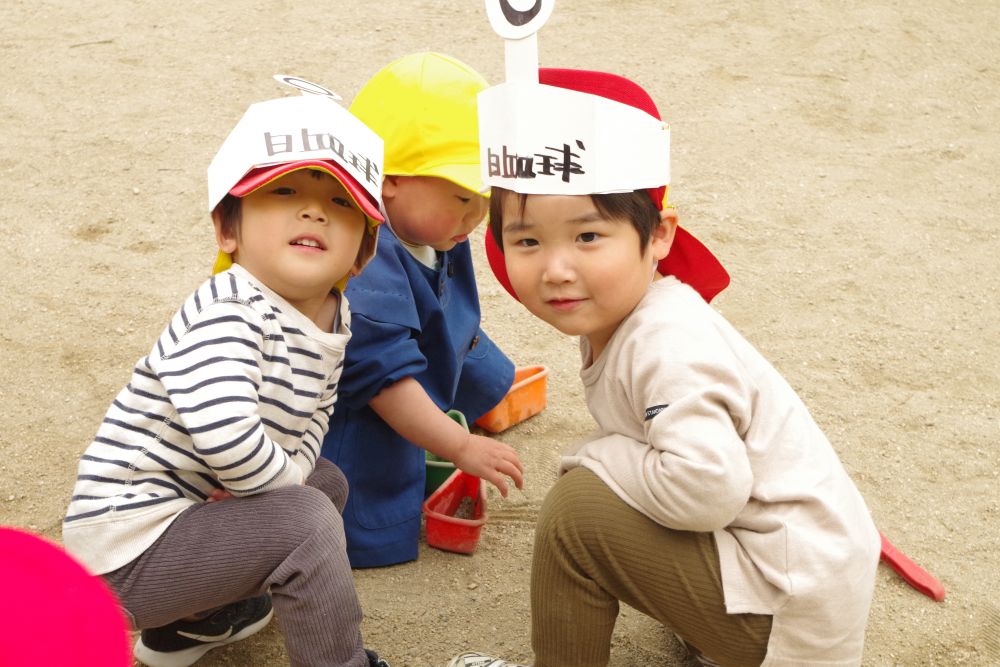 「ぼくたちは、はたらく細胞!白血球!!」
大好きななりきり遊びもはじまったぞ!
大好きな友達と一緒だと嬉しいね♡