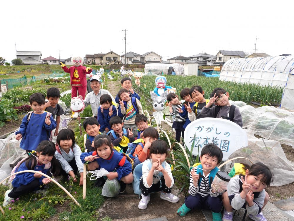いつも笑顔で迎えてくれる松本のおじちゃん
ありがとうございます♡
地域の方と触れ合うこと…
貴重な体験をさせていただけること…
これからも大切にしていきたいです♡