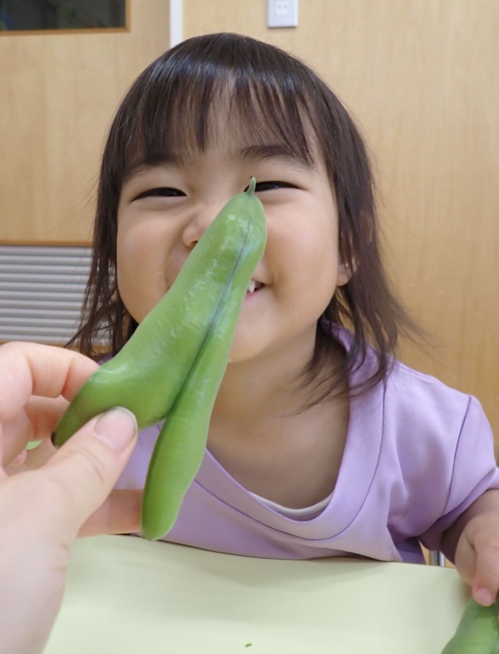 どんな匂いがするのかな?
「くんくん♪」