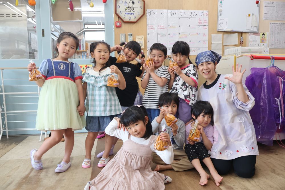 お忙しい中、たくさんの方が参加して下さり
ありがとうございました♡
親子ともに「楽しかった〜♡」と感じられるような企画を
より一層考えていきたいと思います ! !