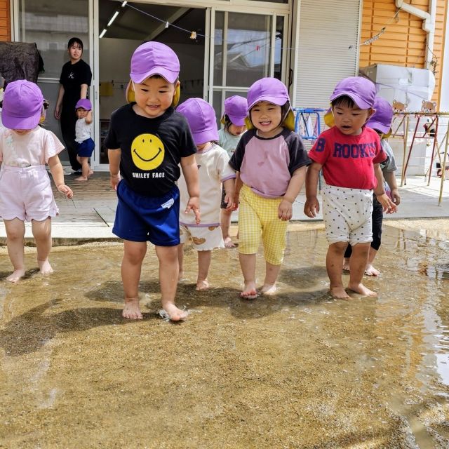 雨上がり 　～2歳児　 クマ組～
