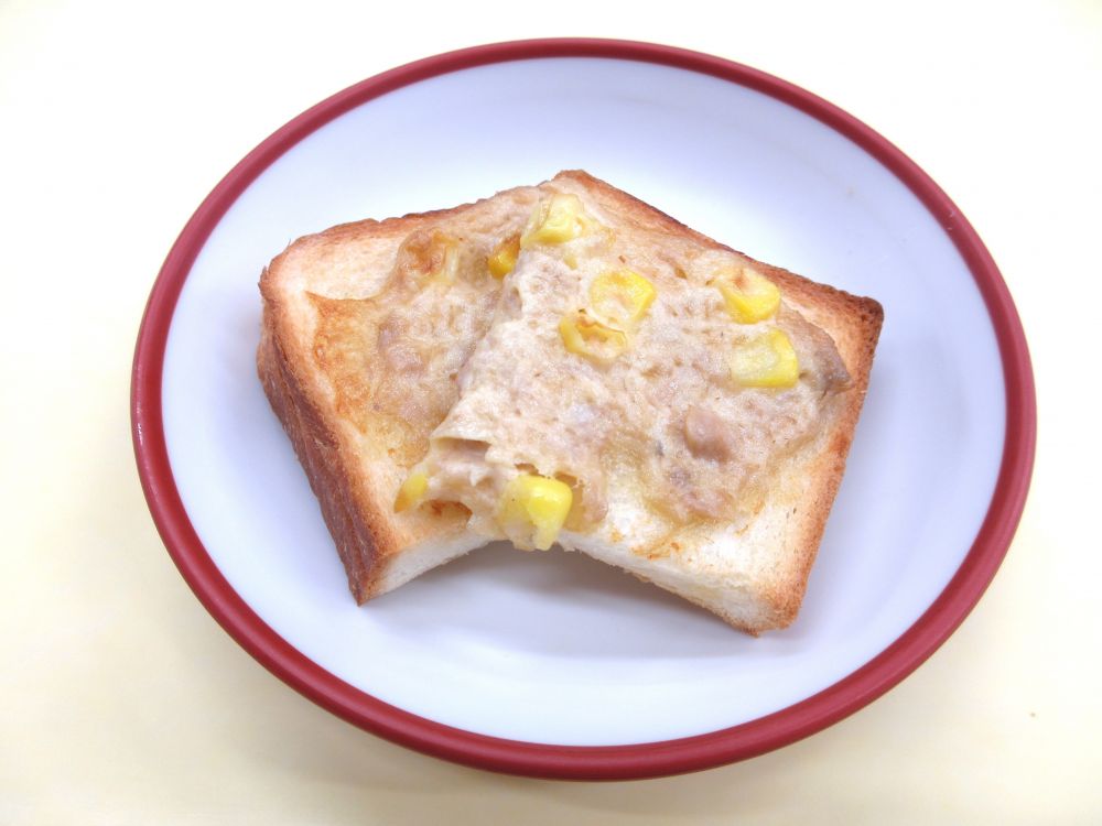 ツナマヨコーントースト