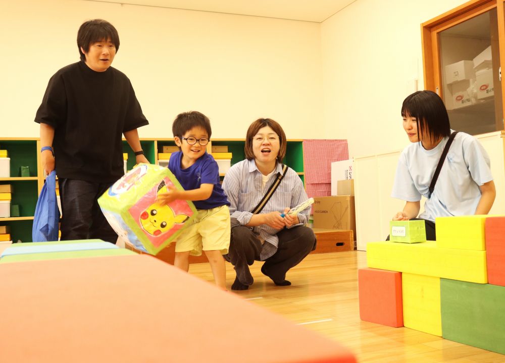 親子で一緒に コロコロゲーム♡
何がでるかな・・♪ 何がでるかな・・♪