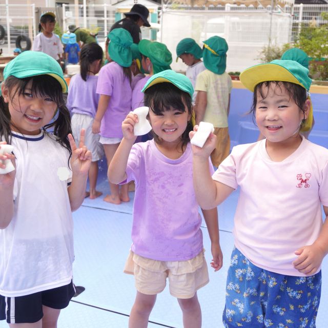 ＊　5歳児　プール掃除②　＊