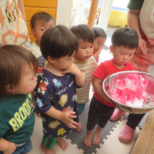 ＊　0・1歳児　かき氷　＊