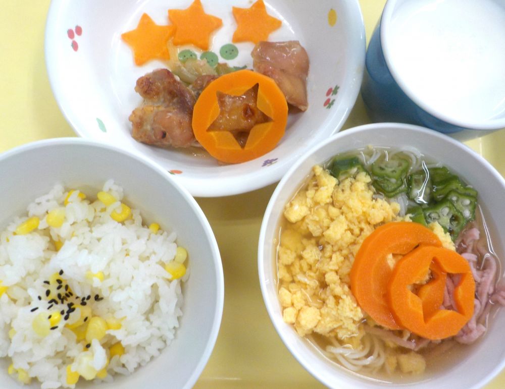 コーンライス
グリルチキン
にんじんグラッセ
七夕そうめん
牛乳