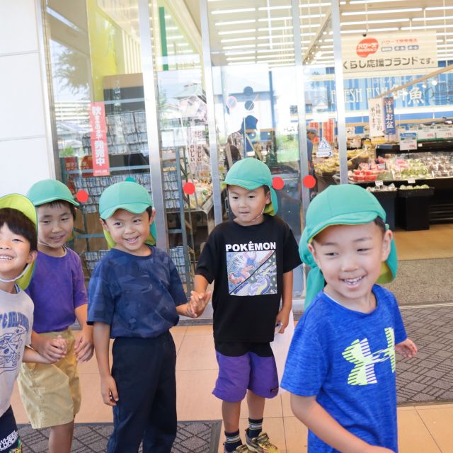 ＊　5歳児　お泊り保育に向けて！　お買い物①　「にじいろチーム」　　＊