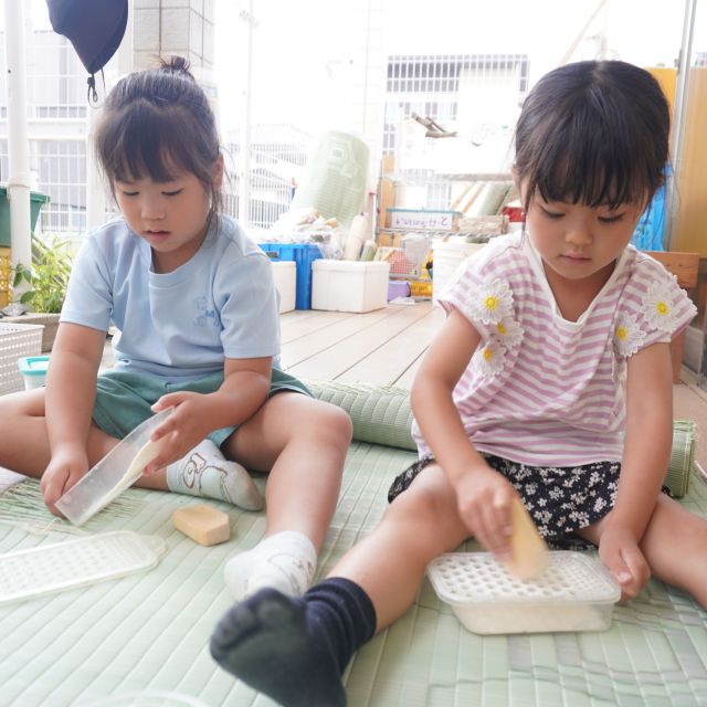 ＊　５歳児　泡色水②　＊