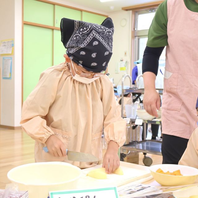 ＊　５歳児　園に泊ろう！【夜ご飯づくり】とかぴょんチーム②　＊