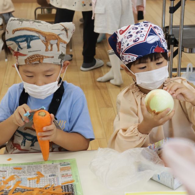 ＊　５歳児　園に泊ろう！【夜ご飯づくり】きらきらチーム①　＊